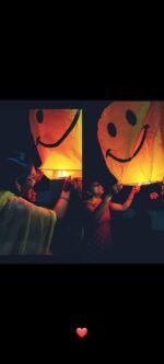 Smiley Face Sky Lanterns - Image 2